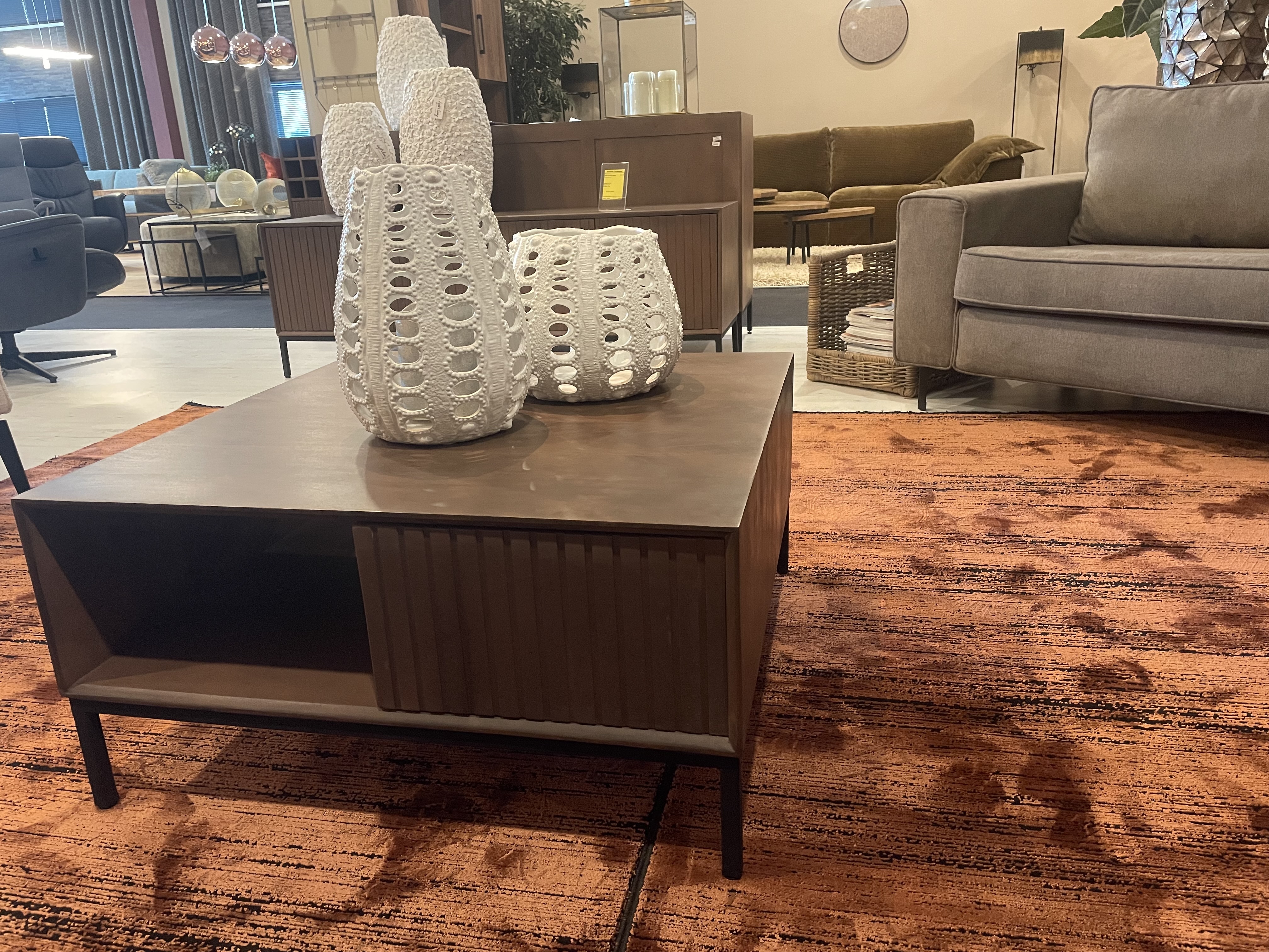 Afhaal showroommodellen, 30% korting op Starfurn walnoot-serie